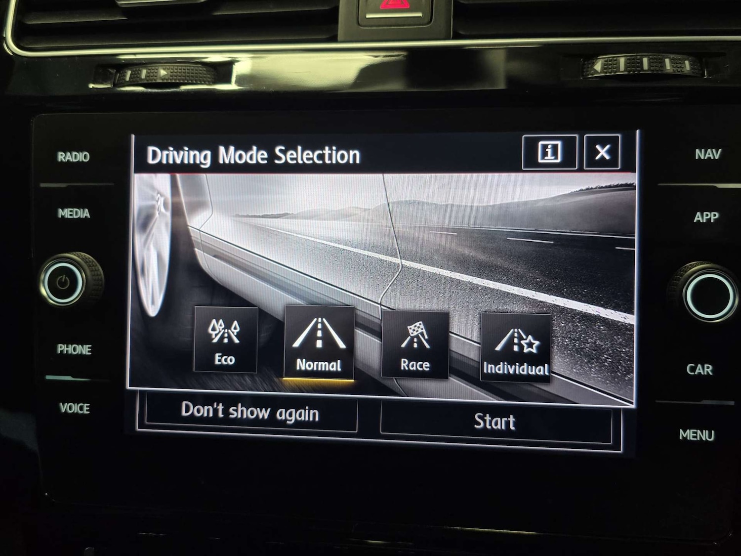 Used Volkswagen Golf 2018 for sale - 77319060: Photo 38