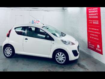 Peugeot 107 White DK Items from 9 50