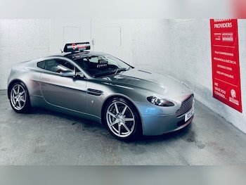 Used Aston Martin Vantage 2006 for sale - 76437201: Photo