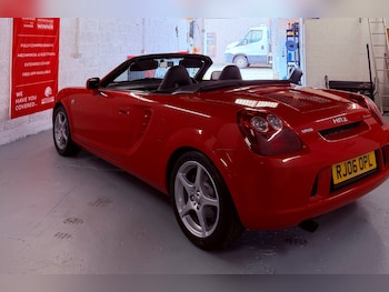 Used Toyota MR2 2006 for sale - 79399605: Photo