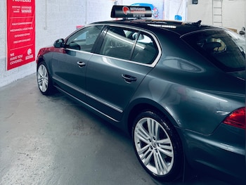Used Skoda Superb 2015 for sale - 76038573: Photo