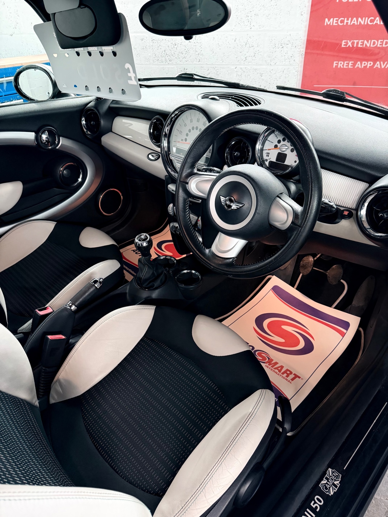 Used MINI Hatch 2010 for sale - 77240457: Photo 4