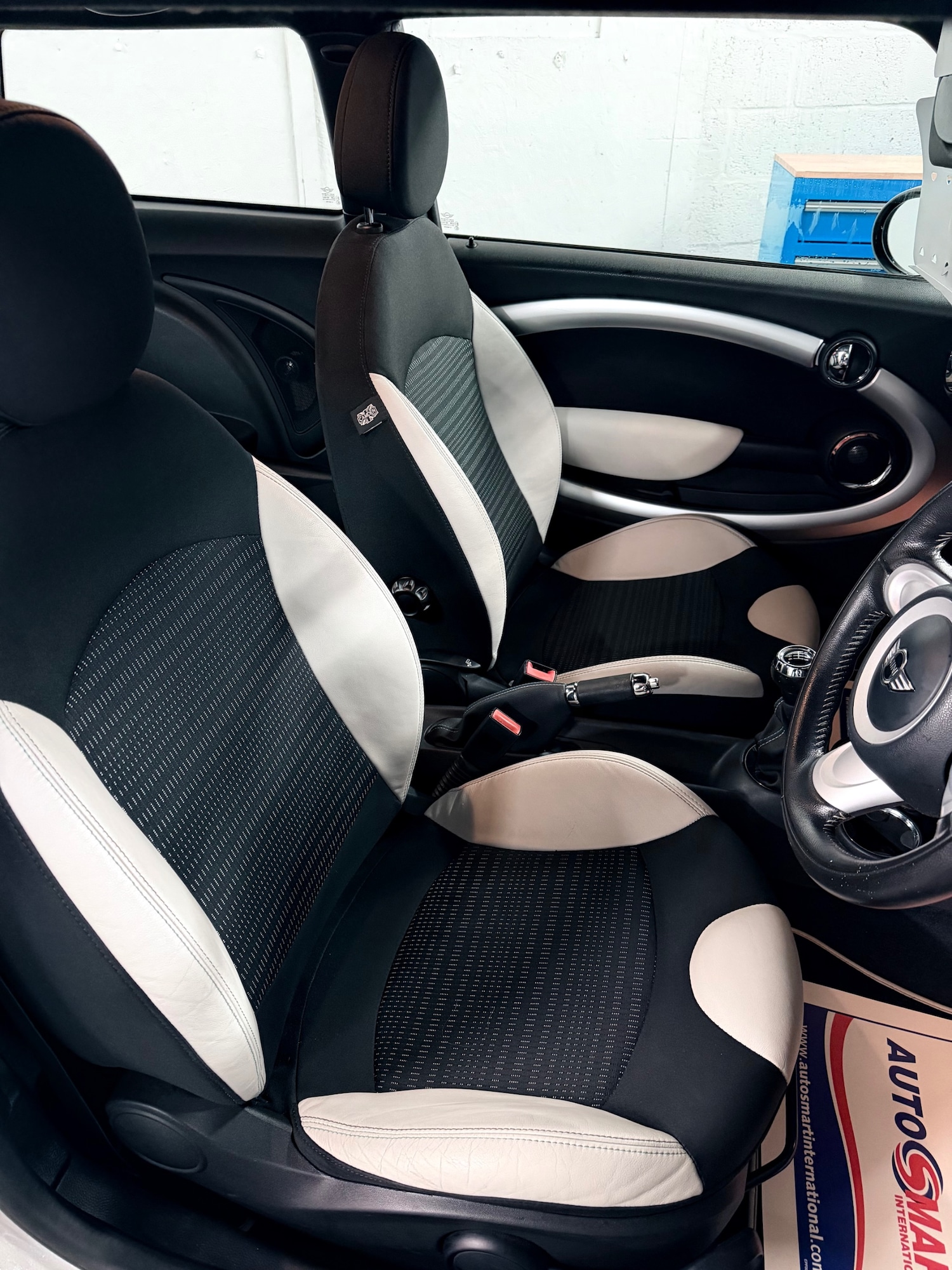 Used MINI Hatch 2010 for sale - 77240457: Photo 5