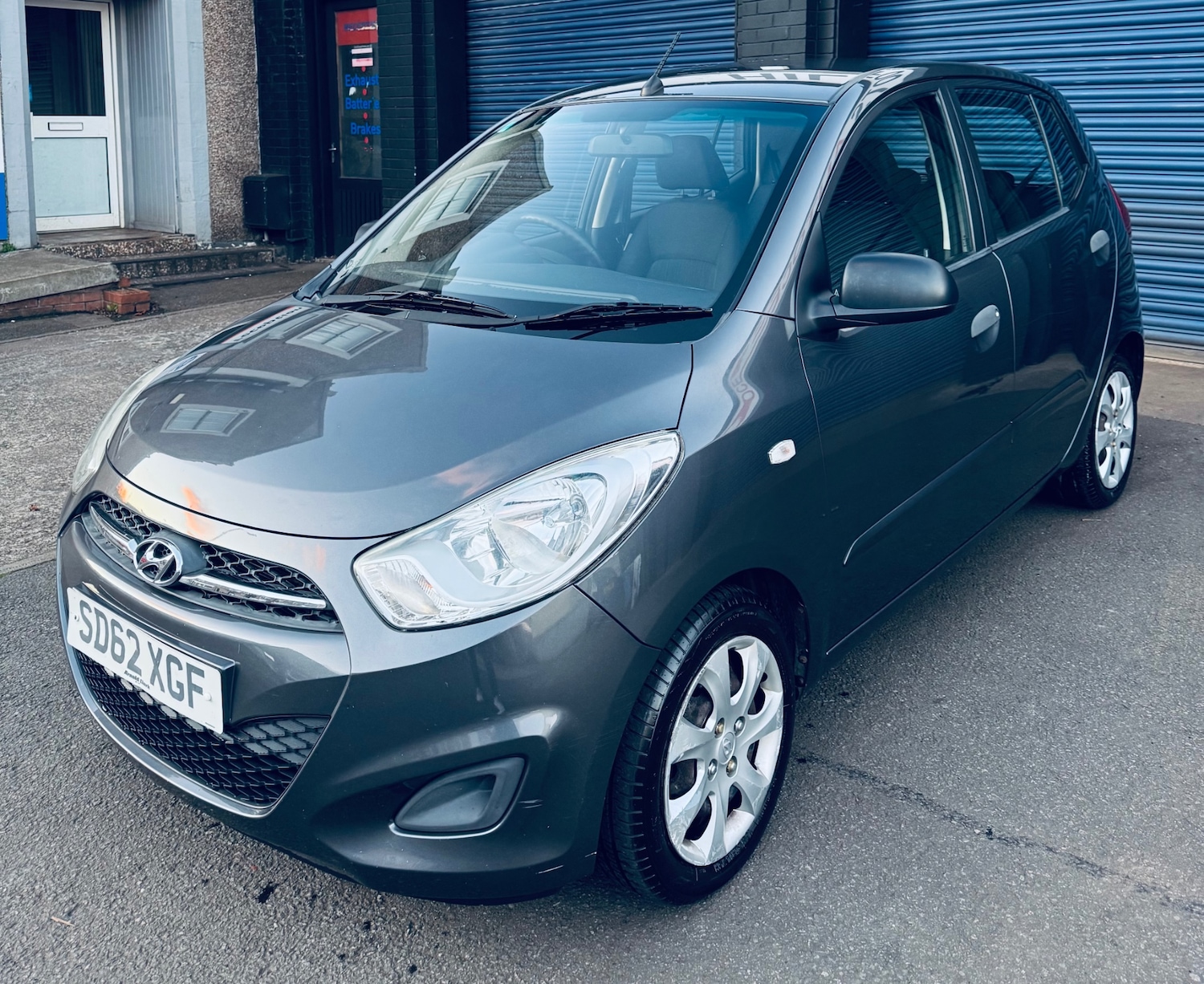 Used Hyundai i10 2012 for sale - 76595323: Photo 1