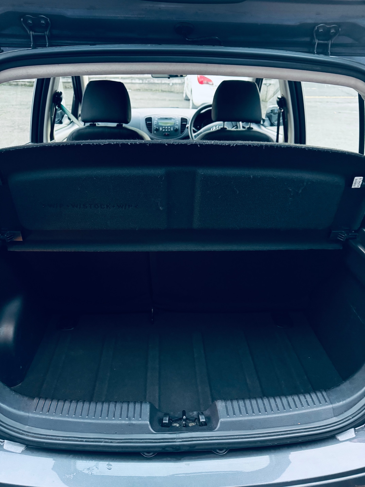 Used Hyundai i10 2012 for sale - 76595323: Photo 11