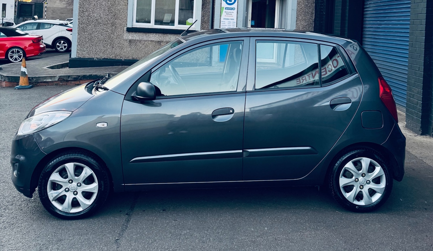 Used Hyundai i10 2012 for sale - 76595323: Photo 2