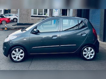 Used Hyundai i10 2012 for sale - 76595323: Photo