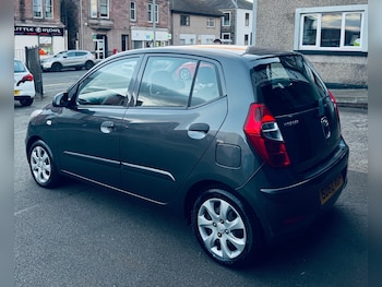 Used Hyundai i10 2012 for sale - 76595323: Photo