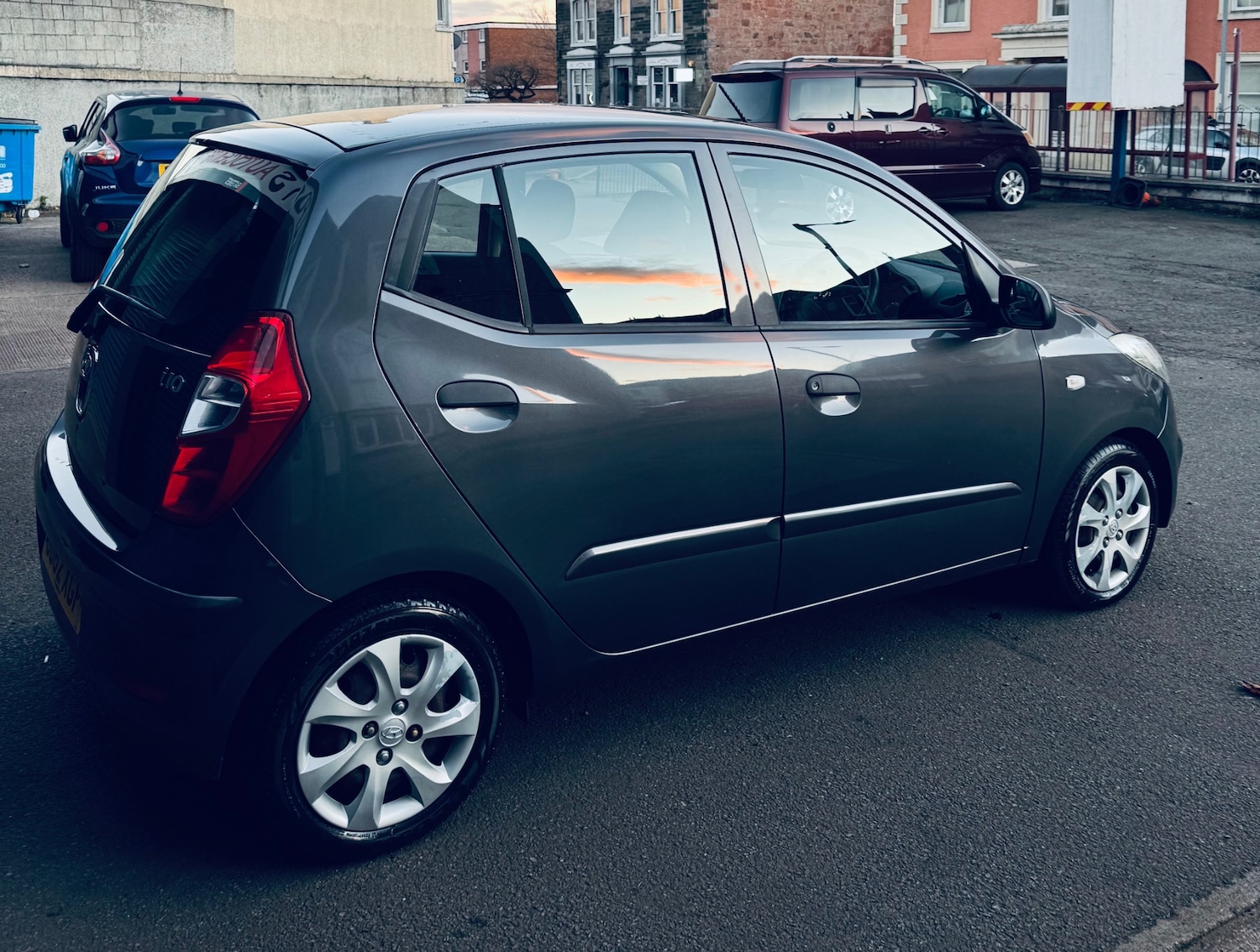 Used Hyundai i10 2012 for sale - 76595323: Photo 4