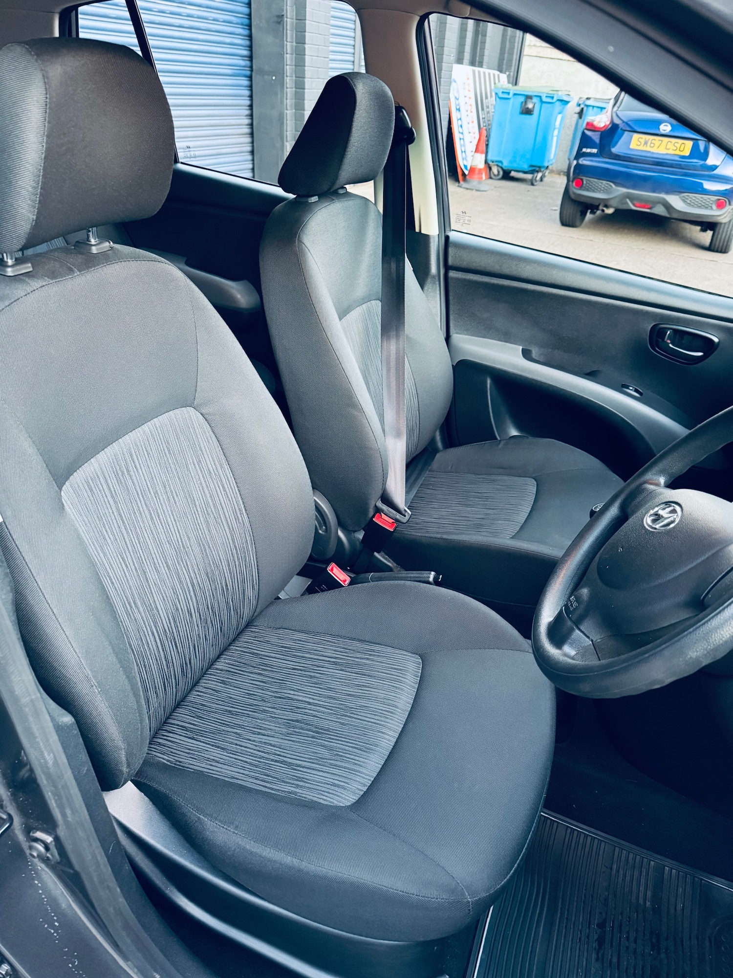 Used Hyundai i10 2012 for sale - 76595323: Photo 8