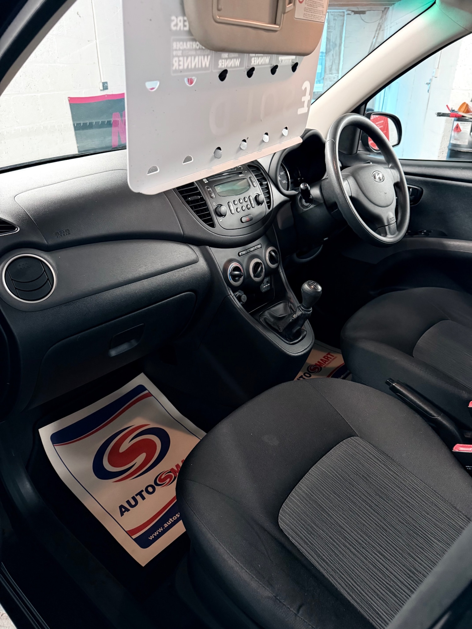 Used Hyundai i10 2011 for sale - 77240359: Photo 6