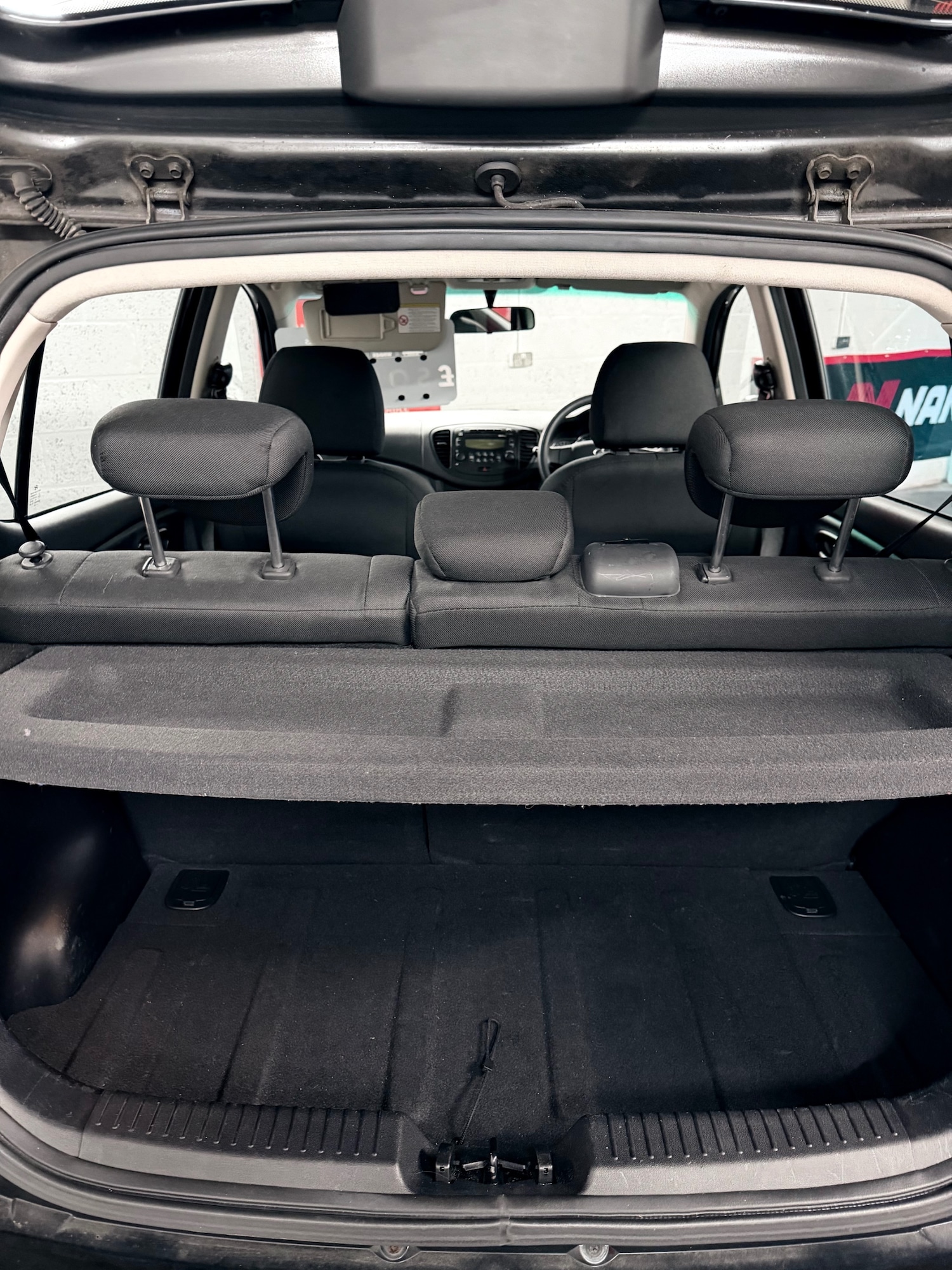 Used Hyundai i10 2011 for sale - 77240359: Photo 8