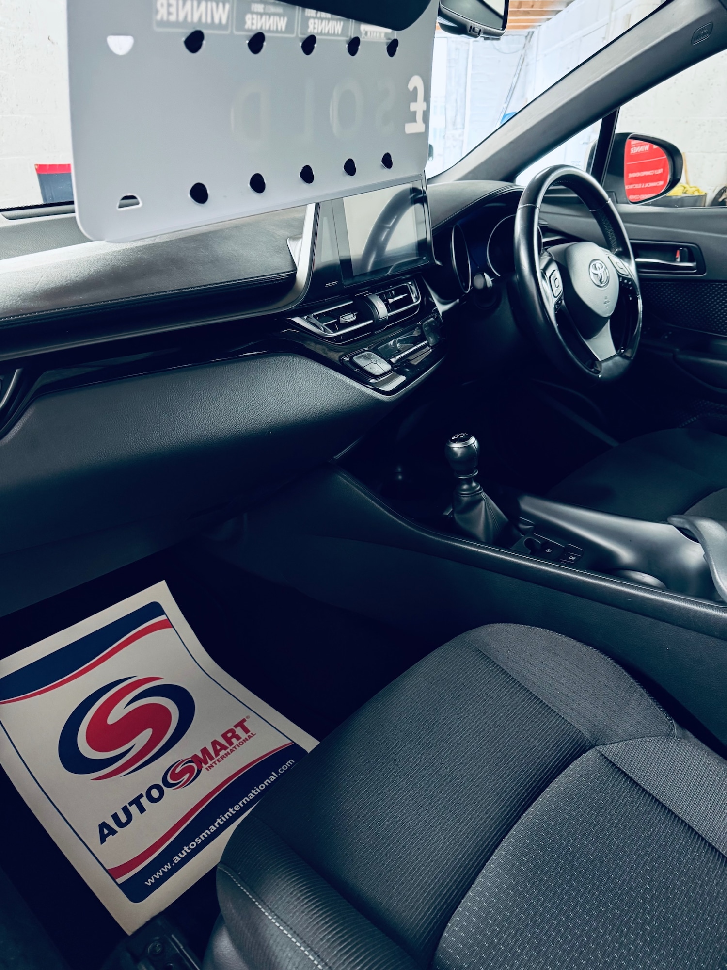 Used Toyota C-HR 2017 for sale - 76023140: Photo 6