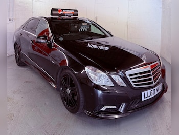 Used Mercedes-Benz E Class 2010 for sale - 79469178: Photo