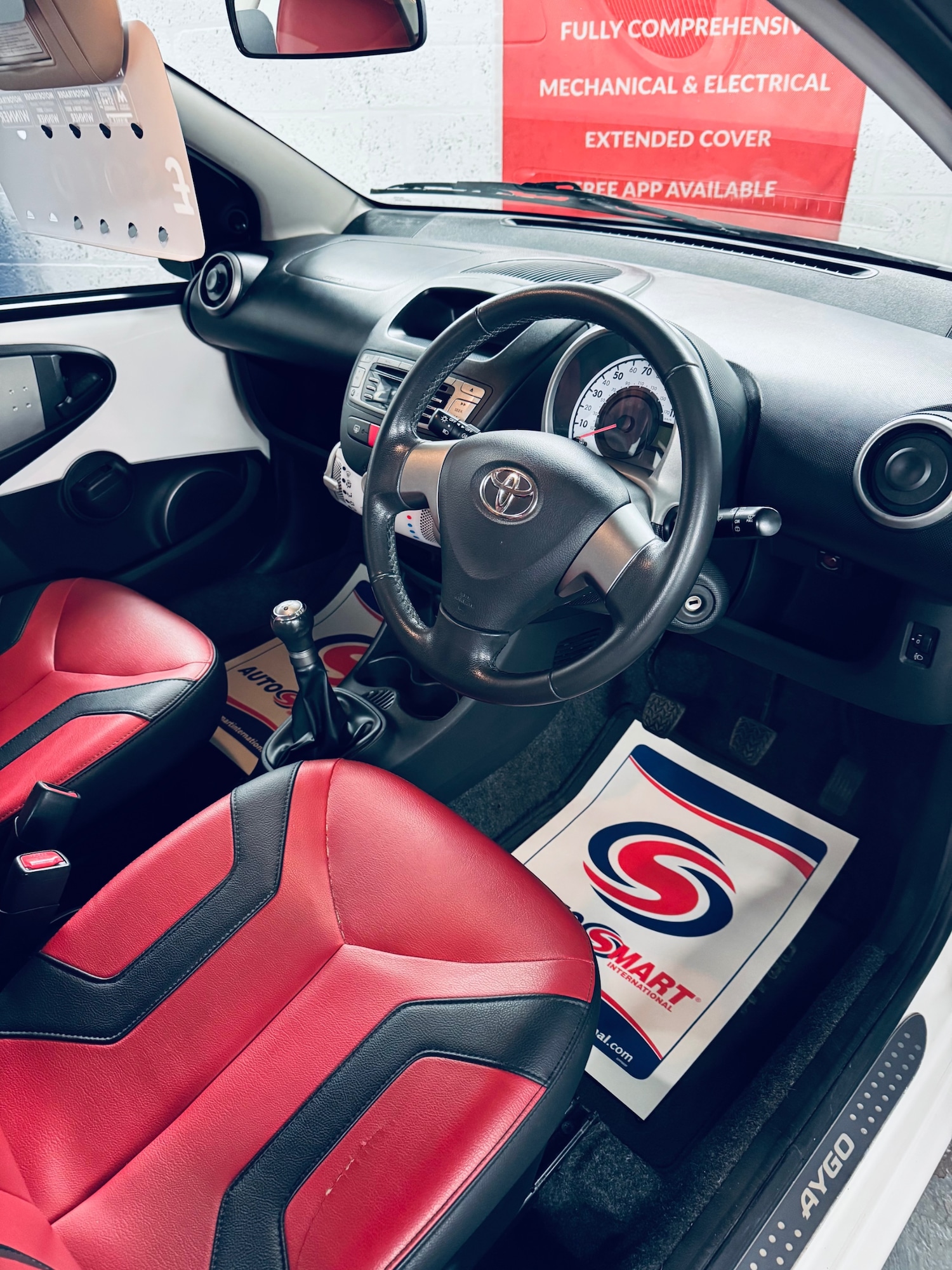 Used Toyota AYGO 2012 for sale - 76948281: Photo 4