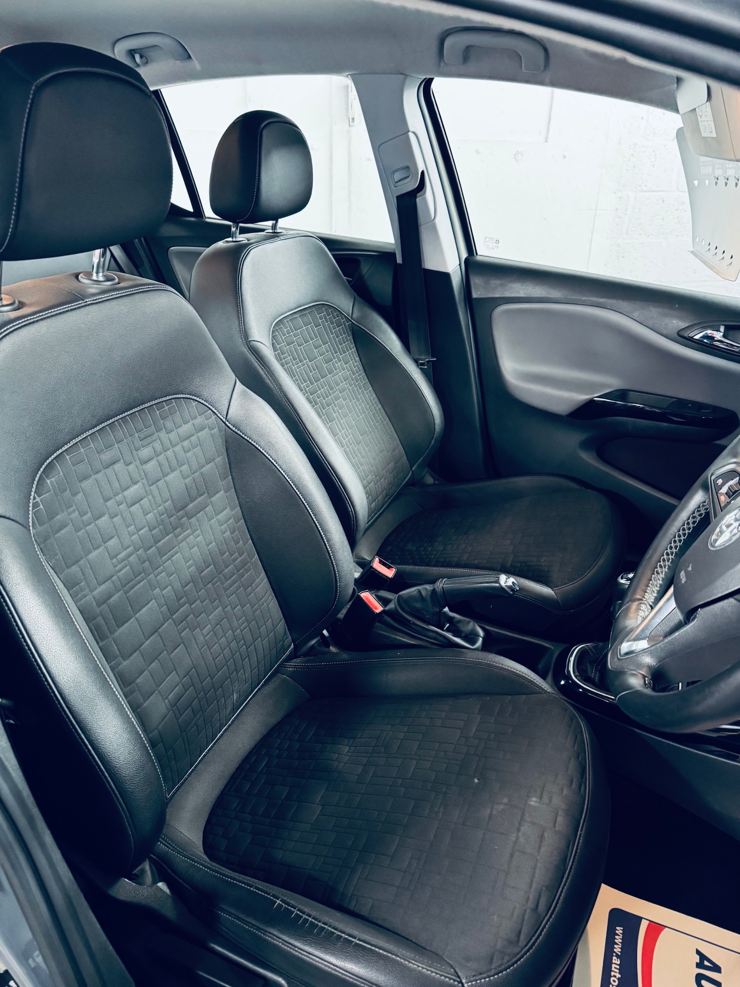 Used Vauxhall Corsa 2015 for sale - 76694660: Photo 5