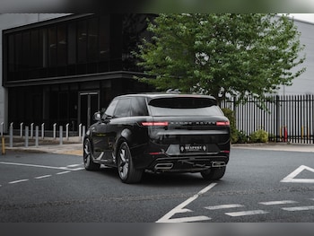 Land Rover Range Rover Sport feature image 2