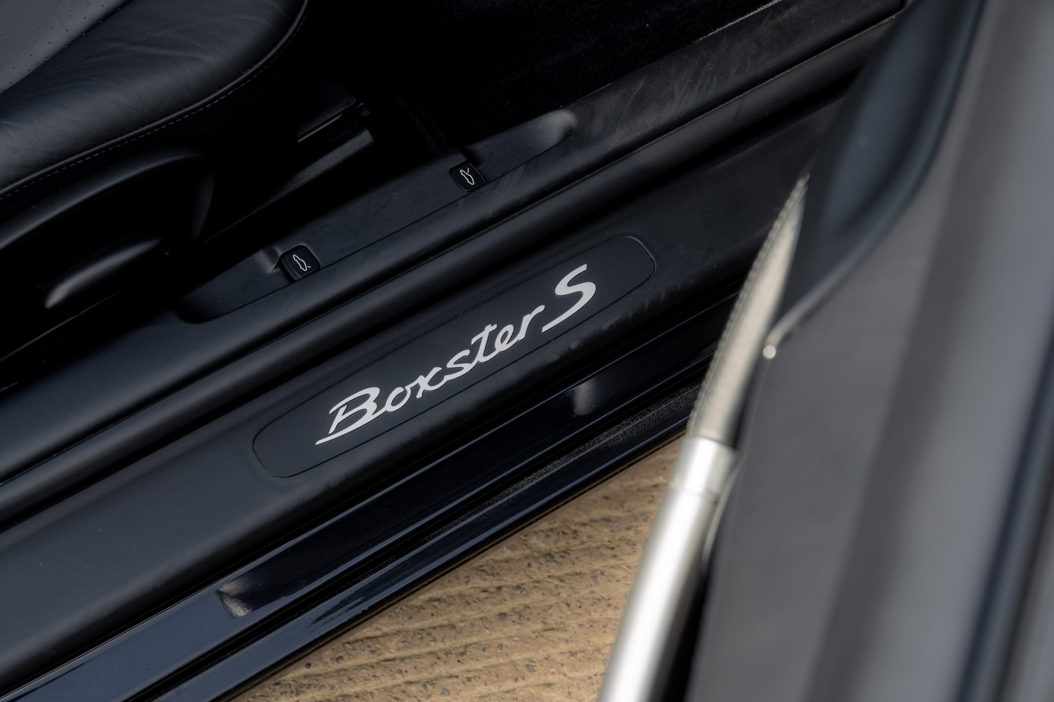 Used Porsche Boxster 2002 for sale - 77548355: Photo 25