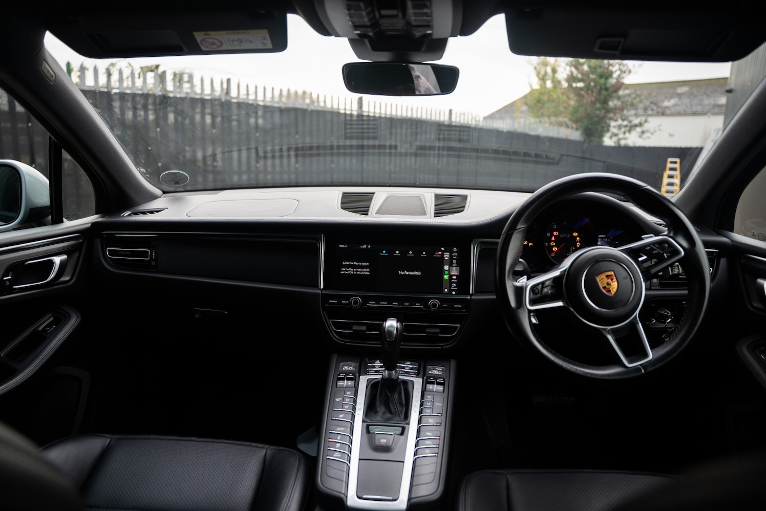 Used Porsche Macan 2020 for sale - 76497441: Photo 11