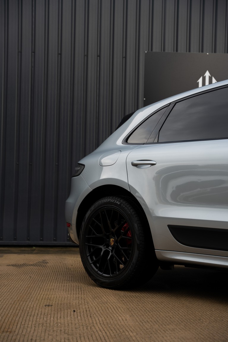 Used Porsche Macan 2020 for sale - 76497441: Photo 4