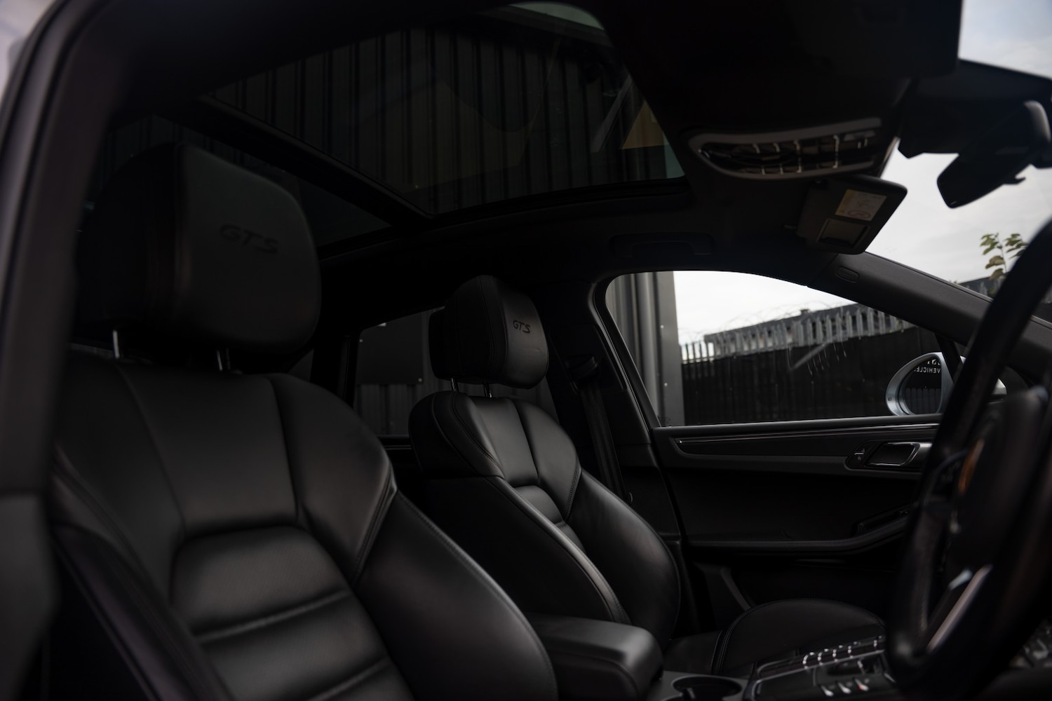 Used Porsche Macan 2020 for sale - 76497441: Photo 9