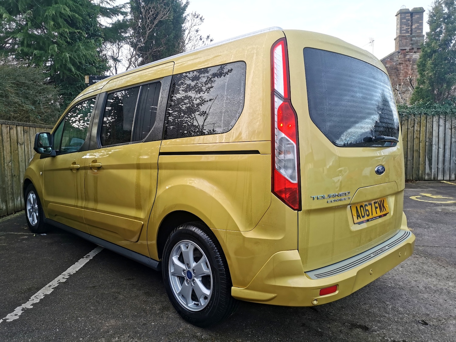 Used Ford Grand Tourneo Connect 2017 for sale - 77135853: Photo 6