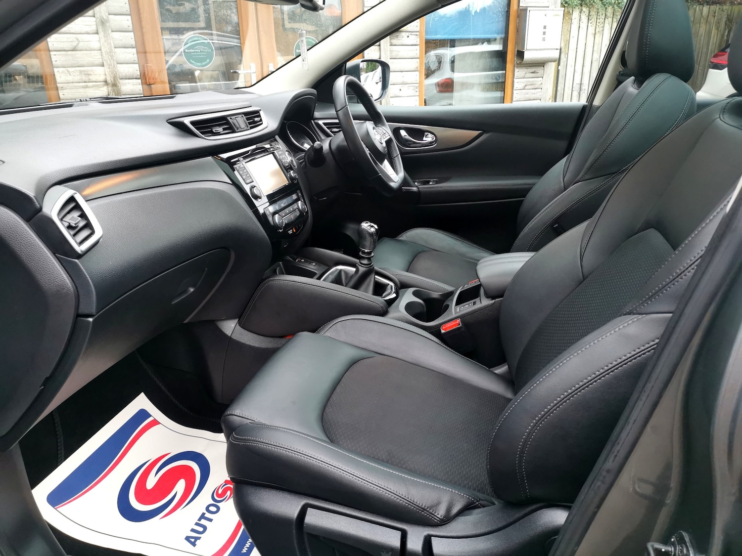 Used Nissan Qashqai 2017 for sale - 76527095: Photo 14