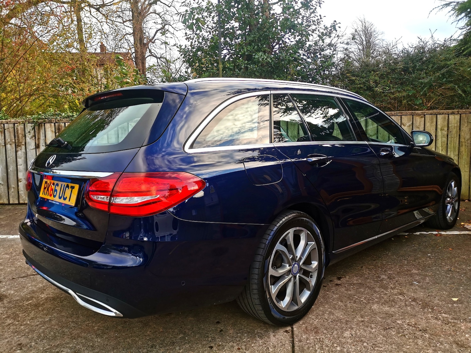 Used Mercedes-Benz C Class 2016 for sale - 76397198: Photo 5