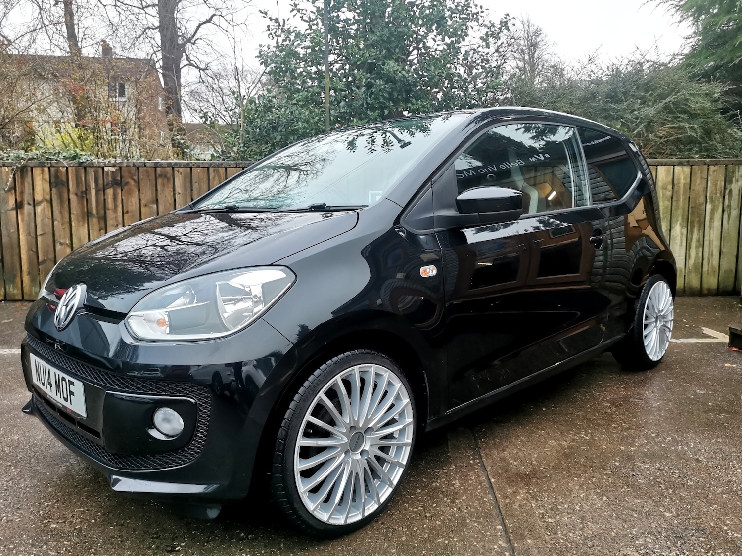 Used Volkswagen up! 2014 for sale - 76709195: Photo 2