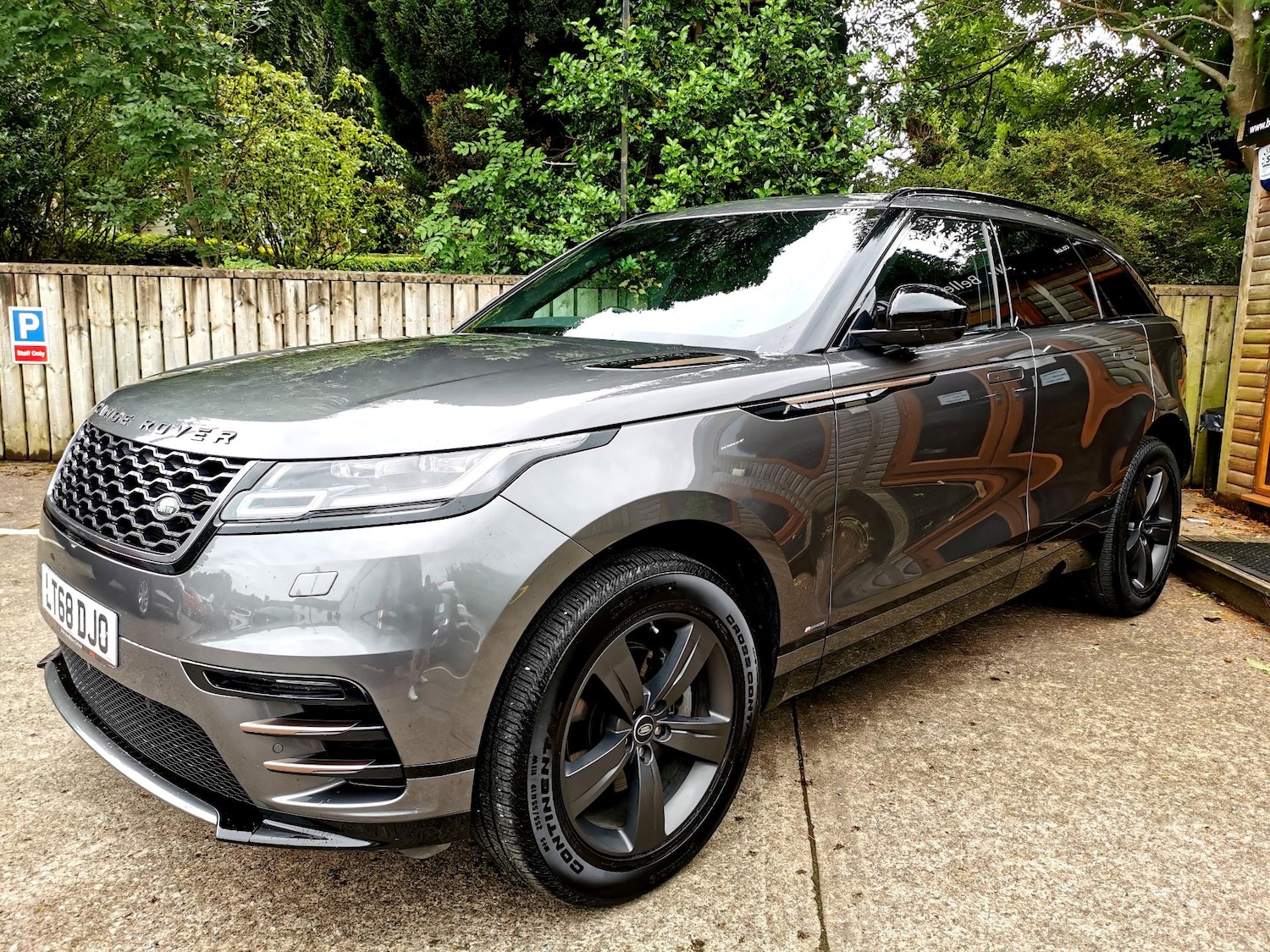 Used Land Rover Range Rover Velar 2018 for sale - 67929574: Photo 2