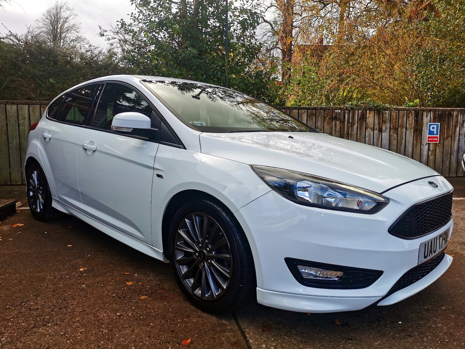 Used Ford Focus 2017 for sale - 76347414: Photo 1