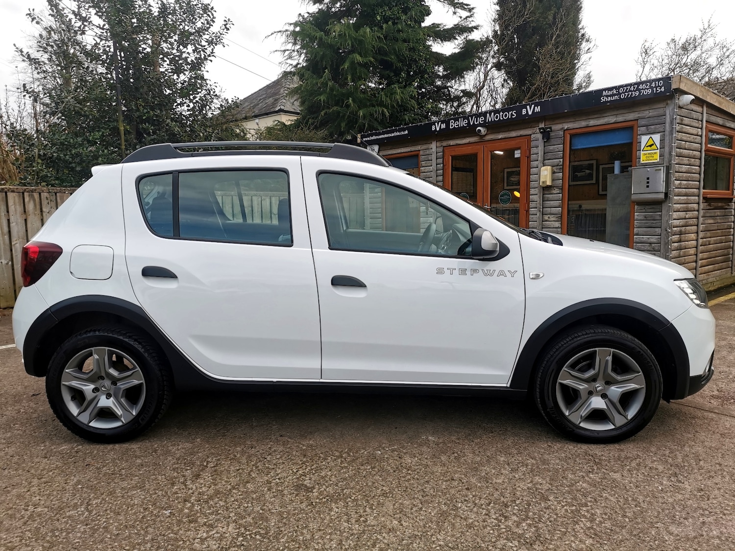 Used Dacia Sandero Stepway 2017 for sale - 77822526: Photo 7