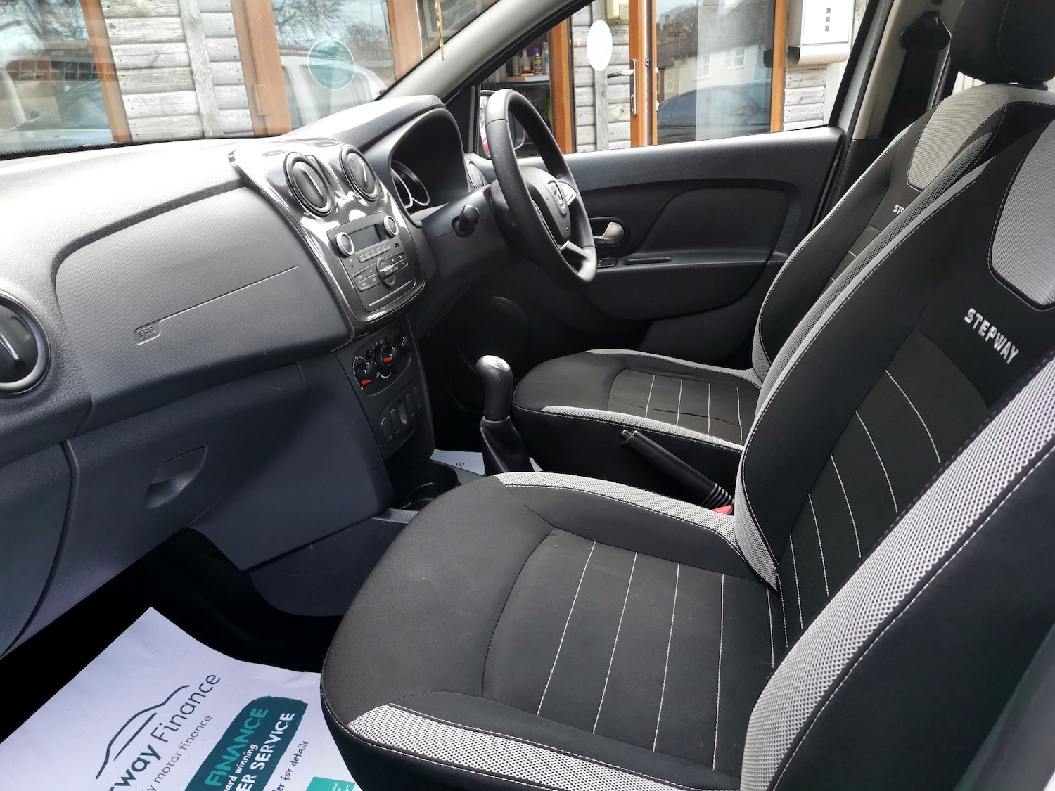 Used Dacia Sandero Stepway 2017 for sale - 77822526: Photo 9