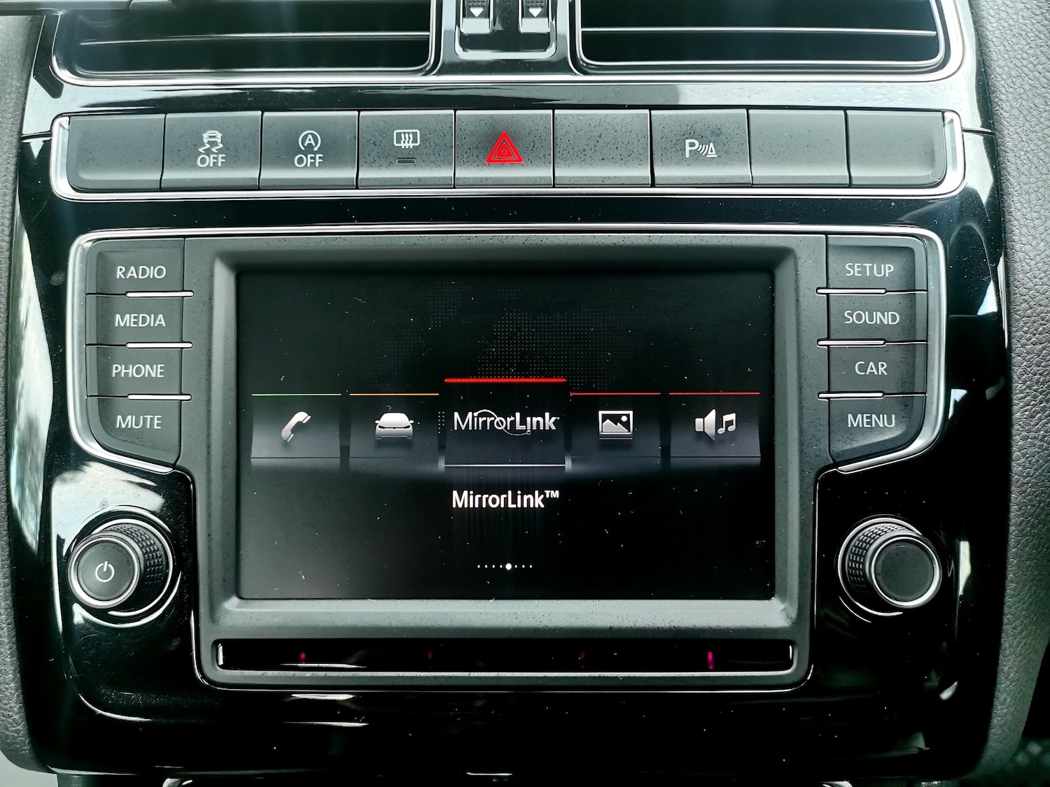 Used Volkswagen Polo 2015 for sale - 77573084: Photo 14