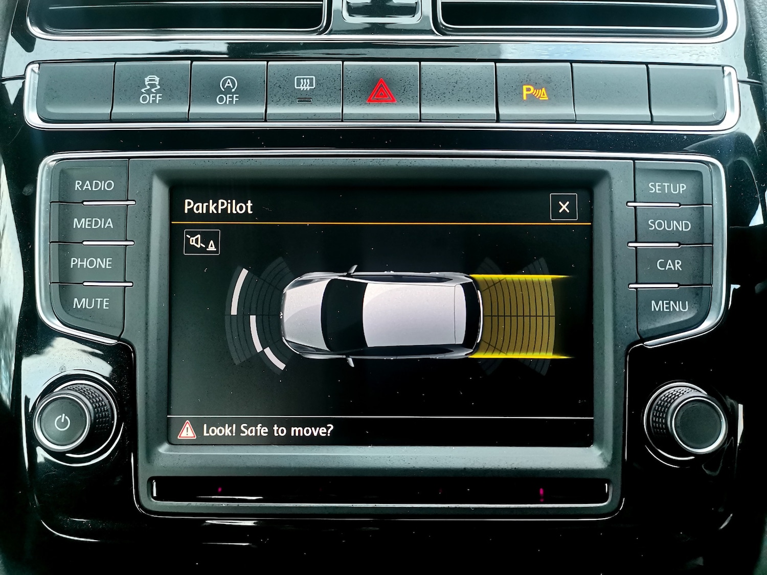 Used Volkswagen Polo 2015 for sale - 77573084: Photo 15