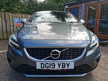 Used Volvo V40 2019 for sale - 78765811: Photo