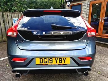 Used Volvo V40 2019 for sale - 78765811: Photo