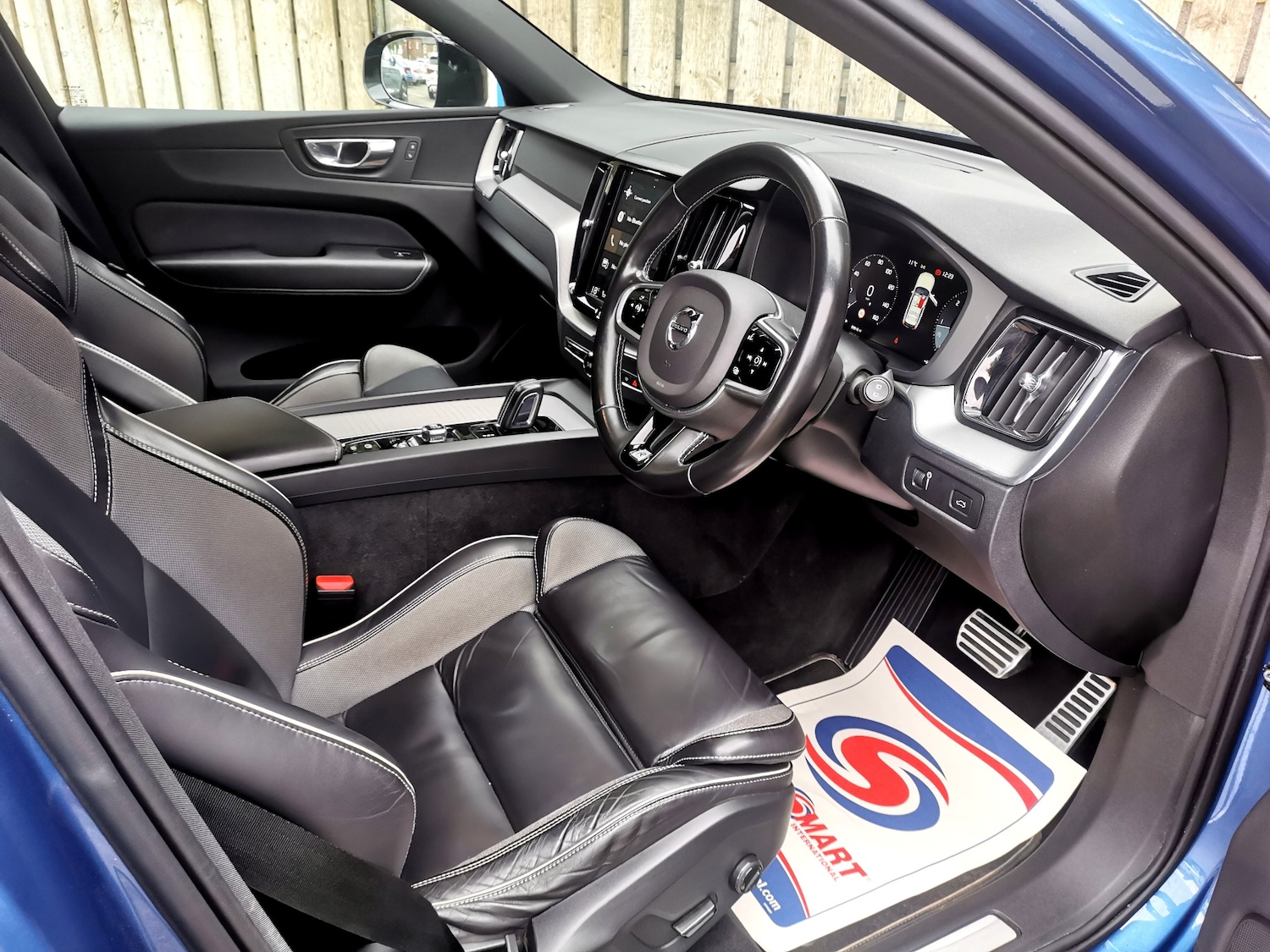 Used Volvo XC60 2019 for sale - 76305834: Photo 9