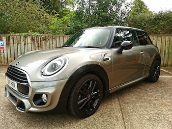 Used MINI Hatch 2019 for sale - 75633157: Photo