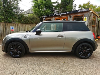 Used MINI Hatch 2019 for sale - 75633157: Photo