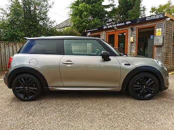 Used MINI Hatch 2019 for sale - 75633157: Photo