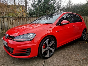 Used Volkswagen Golf 2015 for sale - 76560158: Photo