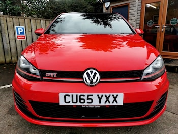Used Volkswagen Golf 2015 for sale - 76560158: Photo