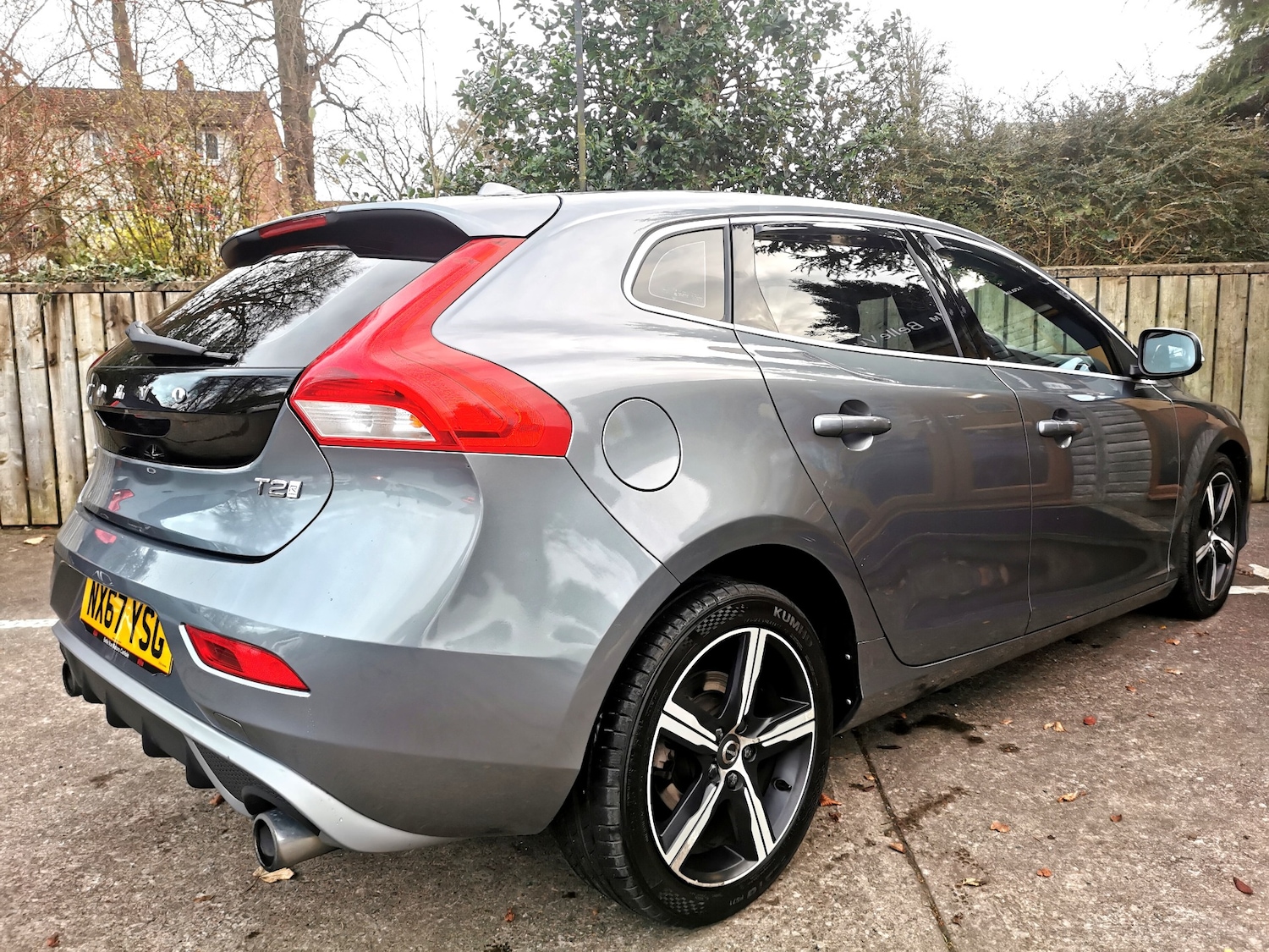 Used Volvo V40 2017 for sale - 76656529: Photo 5