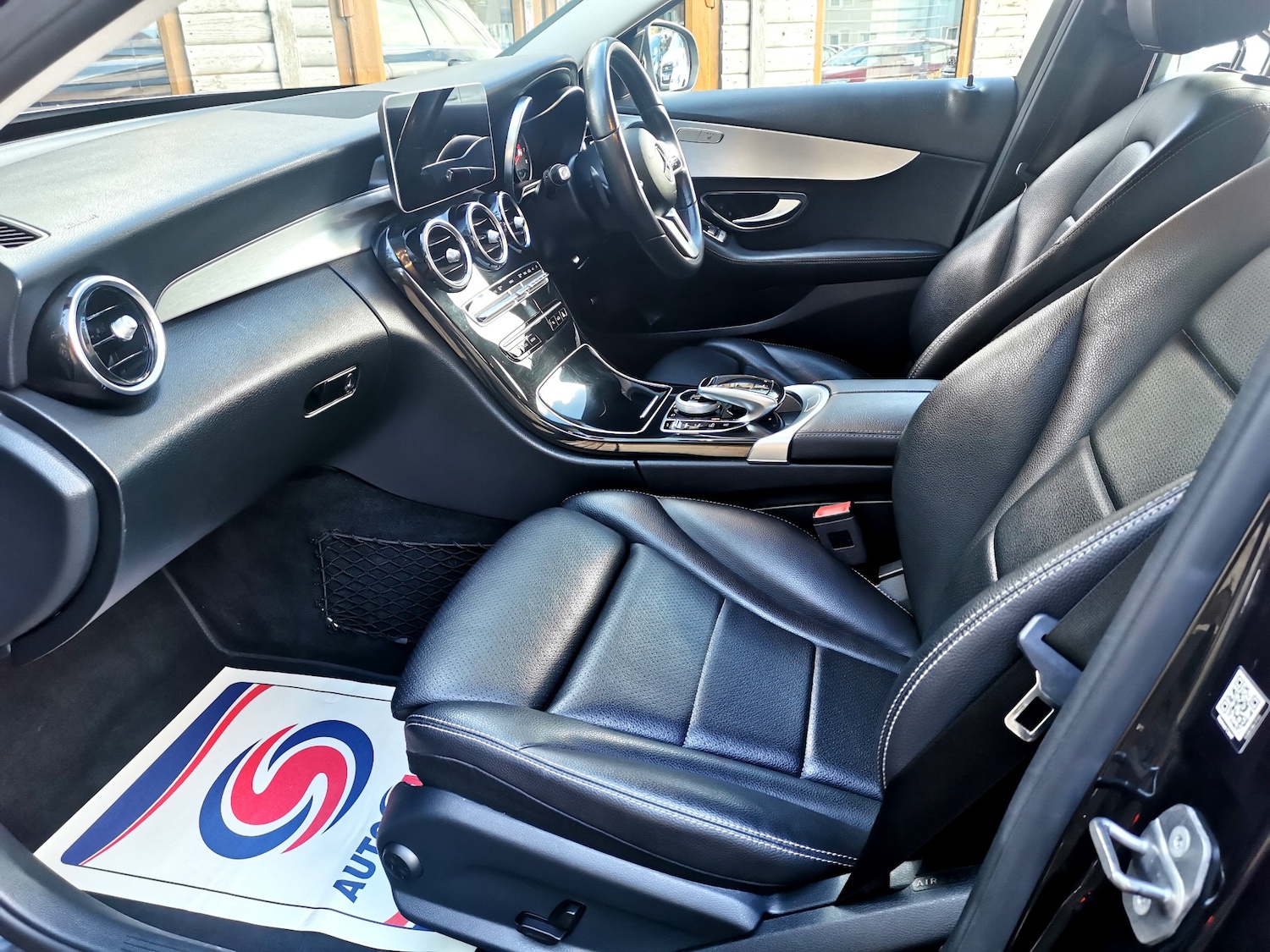 Used Mercedes-Benz C Class 2019 for sale - 76347441: Photo 11