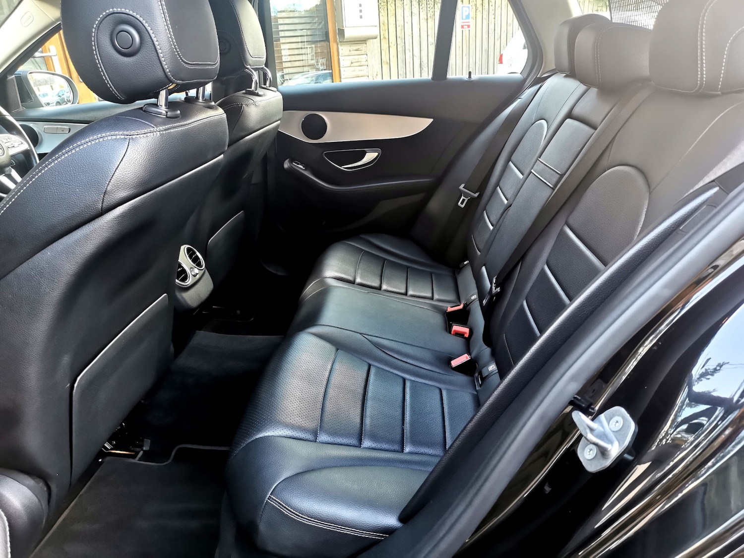 Used Mercedes-Benz C Class 2019 for sale - 76347441: Photo 12