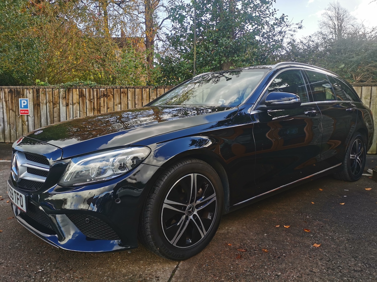 Used Mercedes-Benz C Class 2019 for sale - 76347441: Photo 2