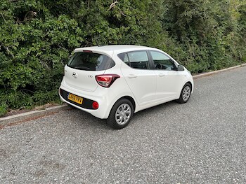 Used Hyundai i10 2018 for sale - 77825091: Photo