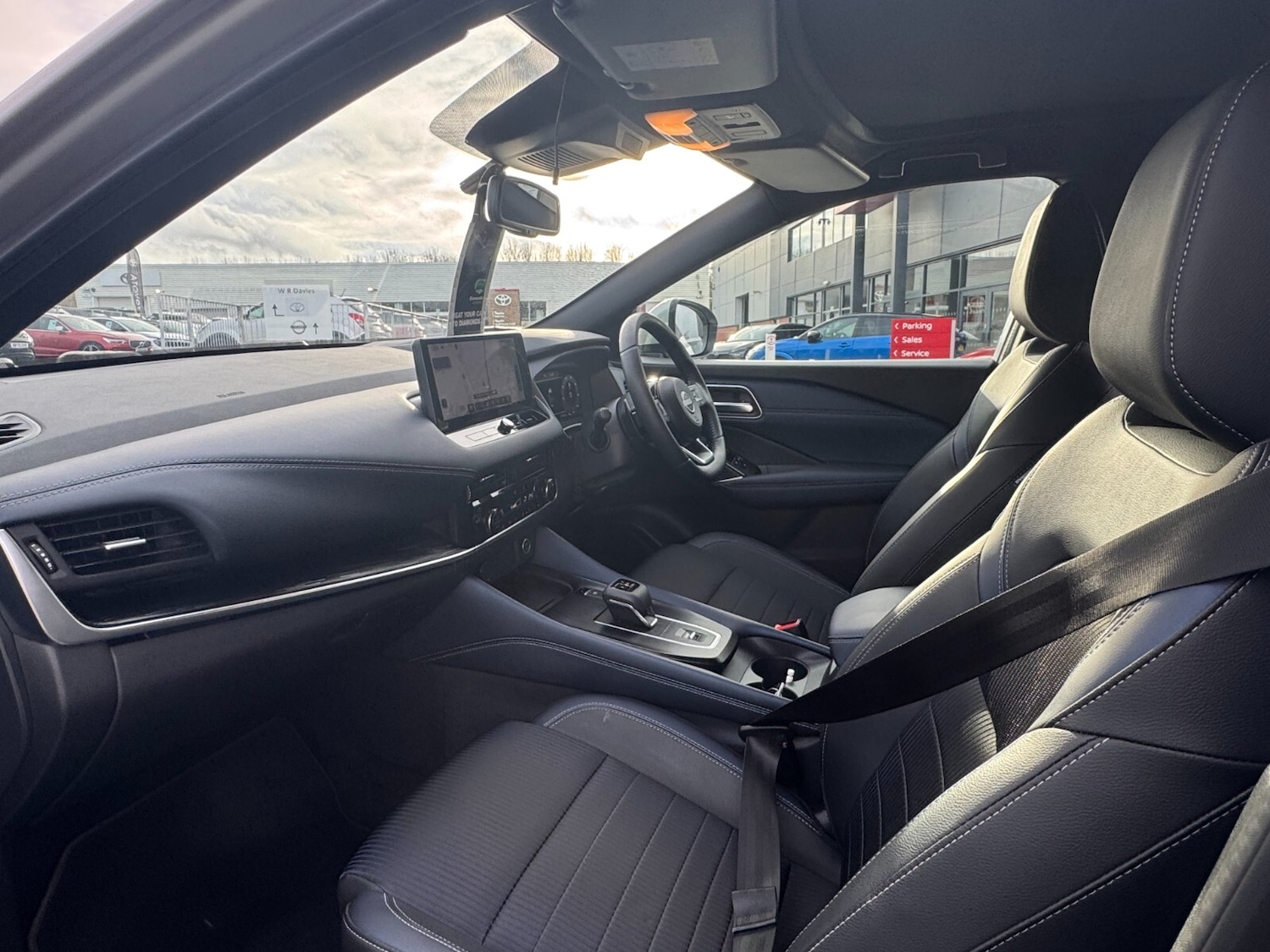 Used Nissan Qashqai 2024 for sale - 76709459: Photo 2