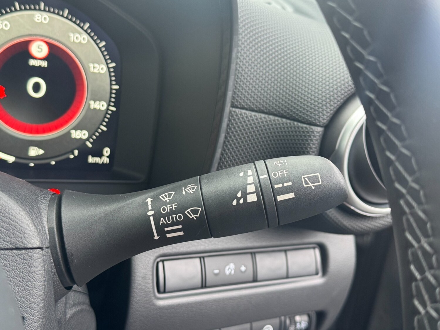 Used Nissan Juke 2025 for sale - 76894838: Photo 30